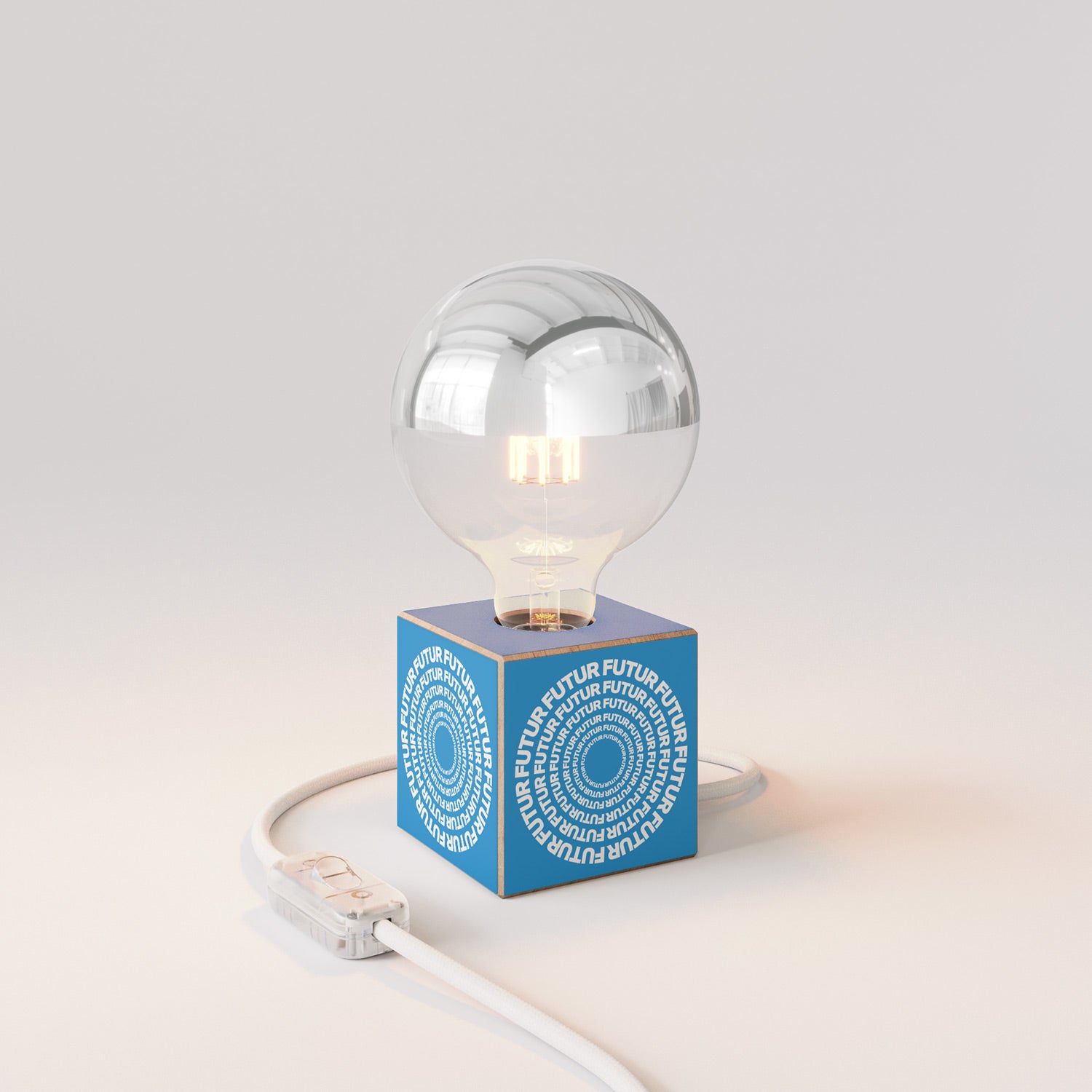 Lampada da tavolo Cubetto "Futur" con lampadina globo mezza sfera argento - Futur Festival