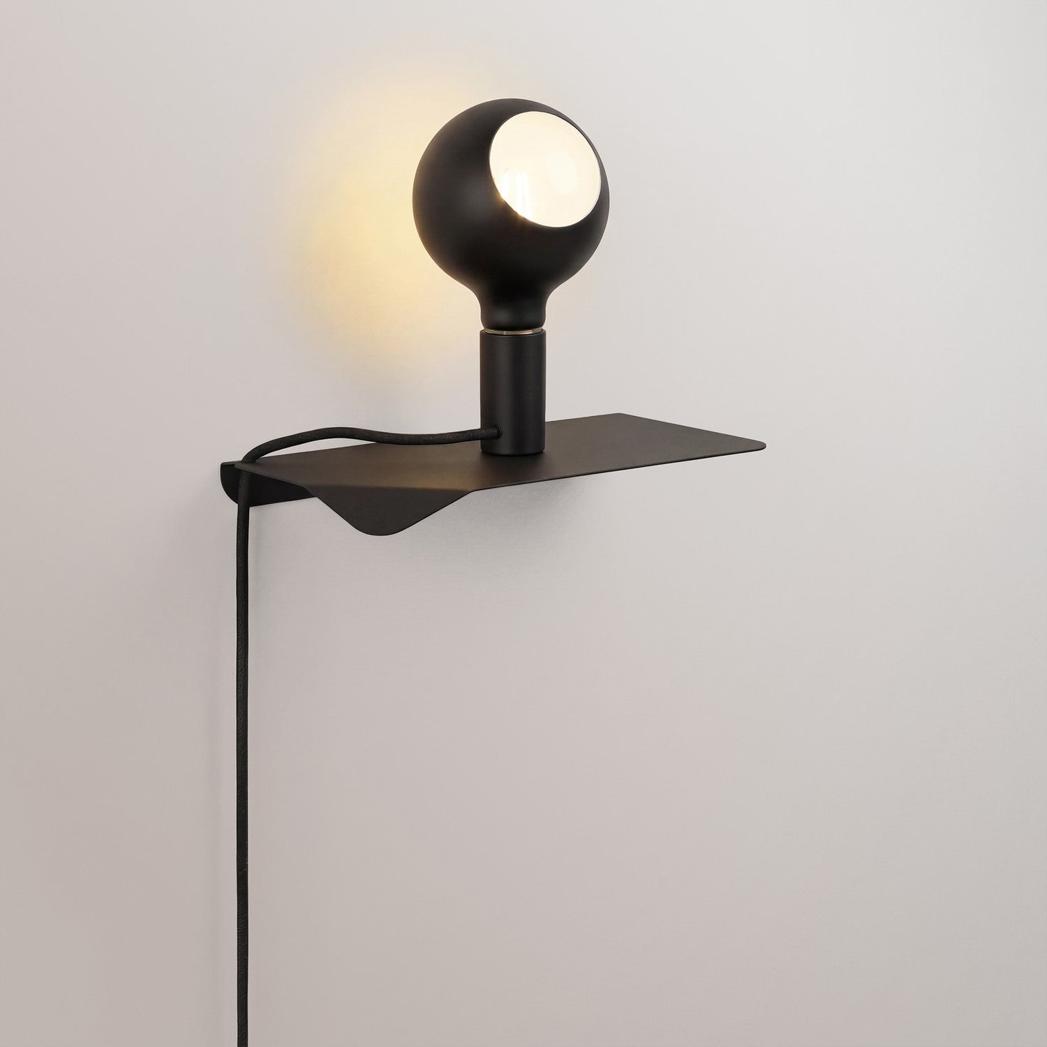 Combo Camo - Lampada con mensola - Nero