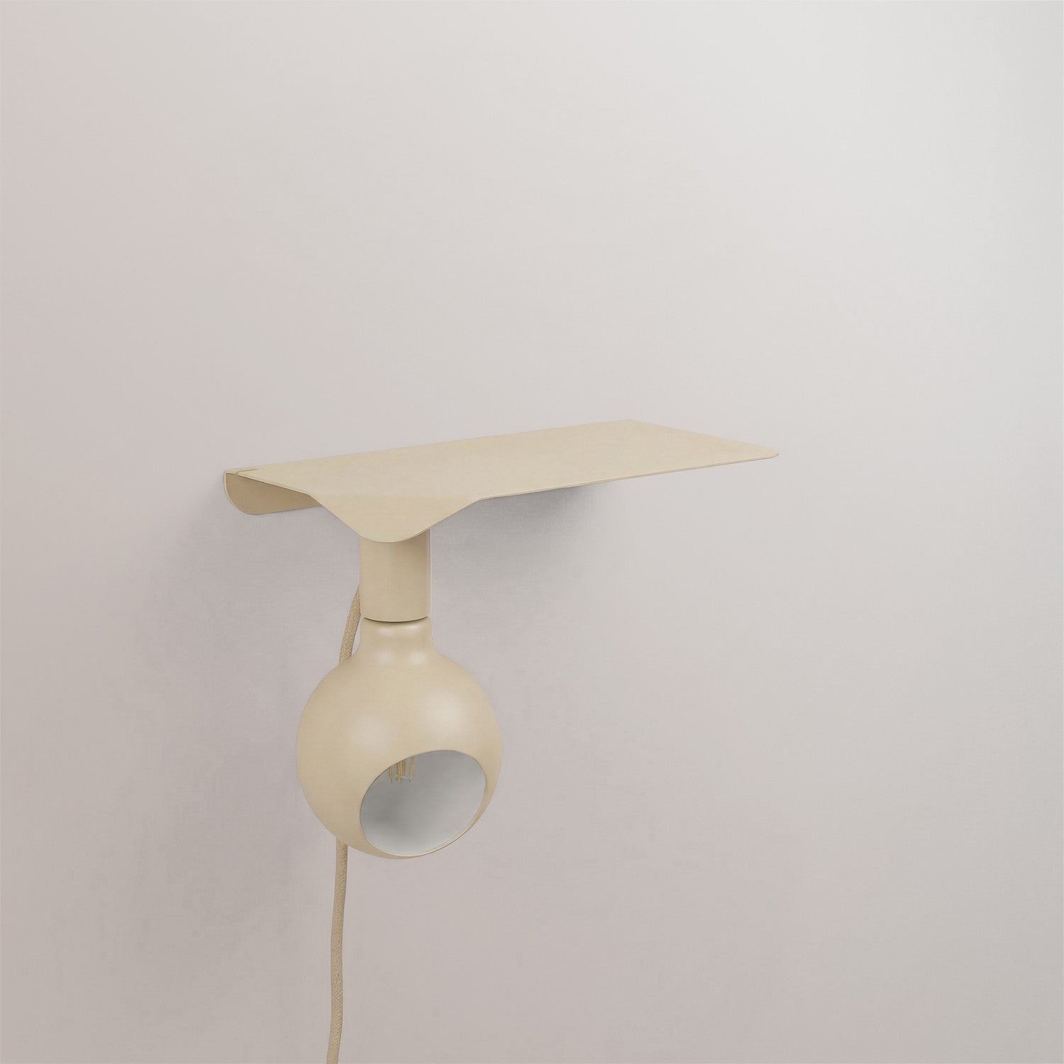 Combo Camo - Lampada con mensola - Panna