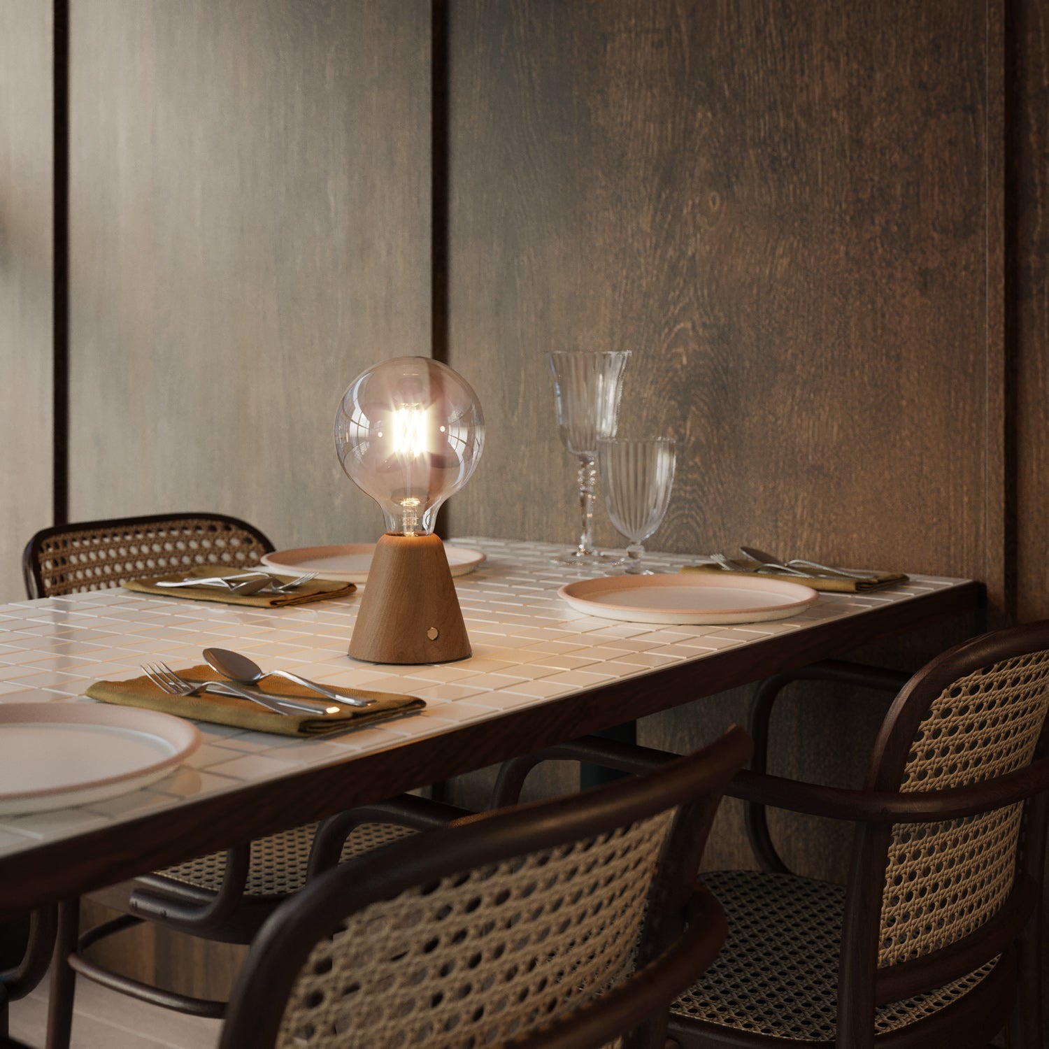 Lampada portatile ricaricabile Cabless01 con lampadina globo G125 - Neutro verniciato