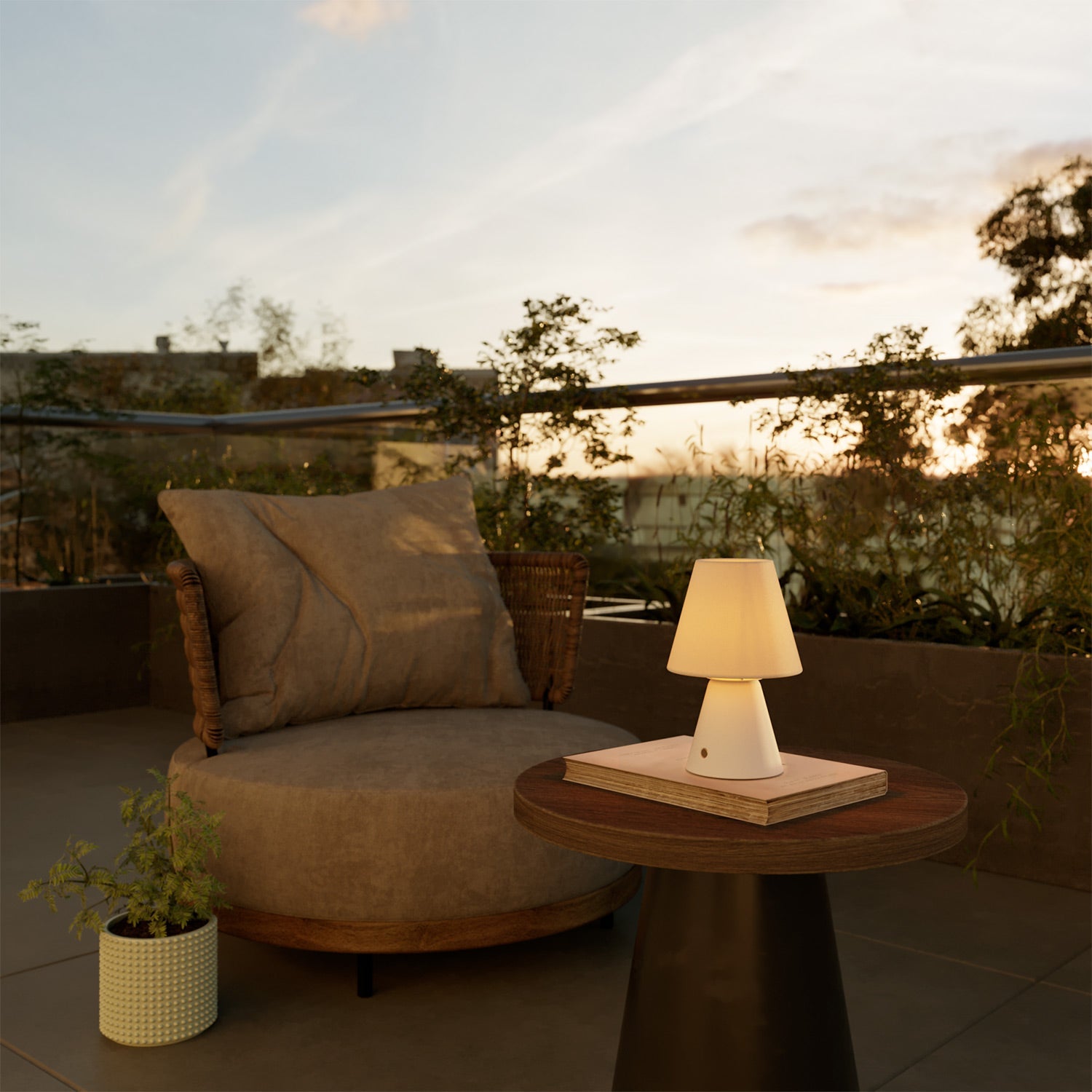 Lampada portatile ricaricabile Cabless11 con lampadina a goccia e paralume - Bianco